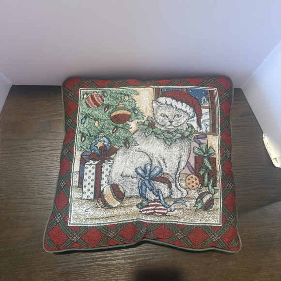 VTG tapestry Christmas-themed throw pillow featuring a cat wearing a Santa hat - Picture 2 of 4